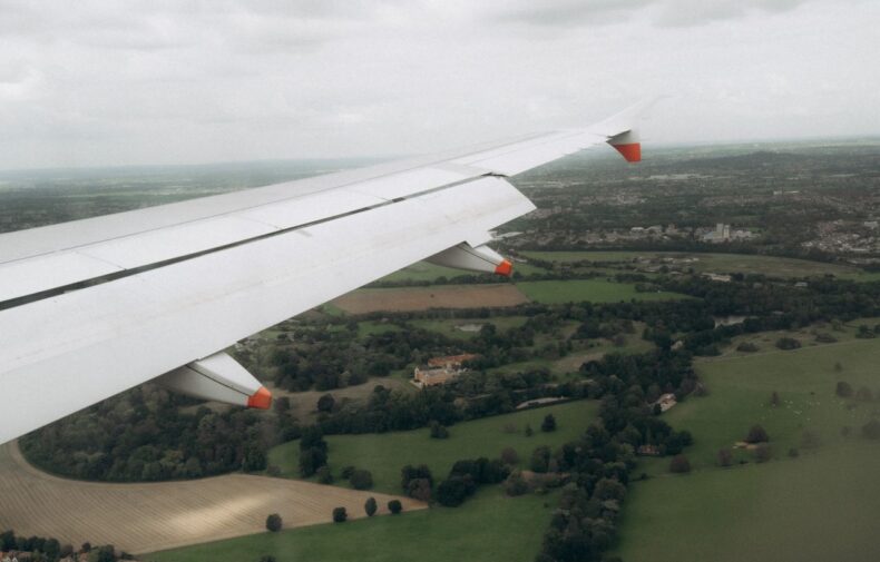 airport transfer pickup and drop-off